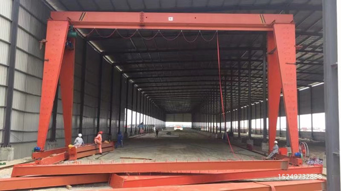 MH型電動(dòng)葫蘆門(mén)式起重機(jī)（橫擔(dān)式全包箱）